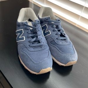 New Balance 696